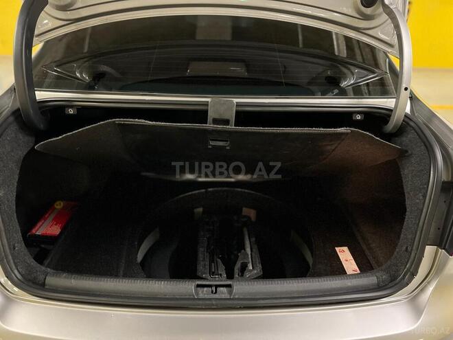 Volkswagen Passat 2012, 300,000 km - 2.5 л - Gəncə