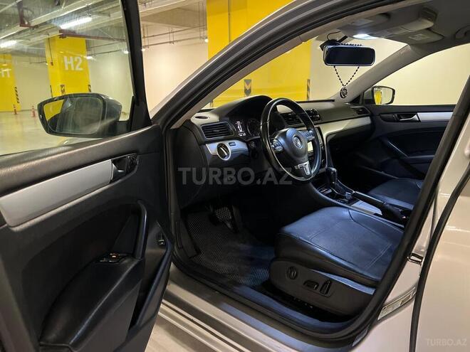 Volkswagen Passat 2012, 300,000 km - 2.5 л - Gəncə
