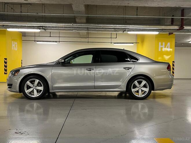 Volkswagen Passat 2012, 300,000 km - 2.5 л - Gəncə