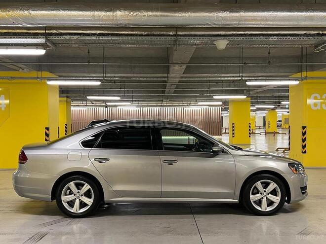 Volkswagen Passat 2012, 300,000 km - 2.5 л - Gəncə