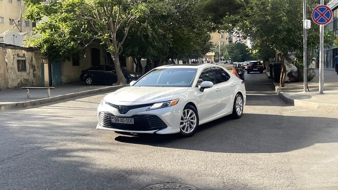 Toyota Camry 2018, 193,121 km - 2.5 l - Bakı