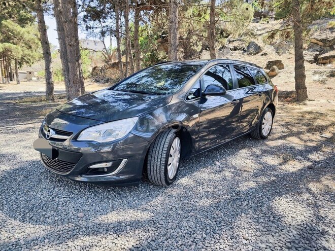 Opel Astra 2013, 231,000 km - 1.4 л - Bakı