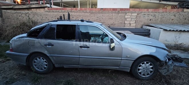Mercedes C 180 1999, 340,000 km - 1.8 l - Gəncə