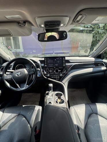 Toyota Camry 2022, 72,900 km - 2.5 л - Bakı
