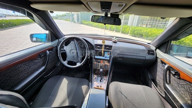Mercedes C 220 1995, 380,000 km - 2.2 l - Bakı