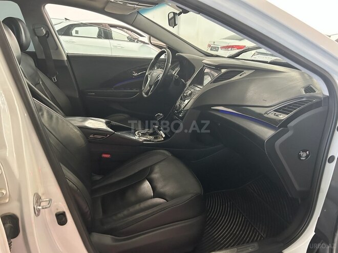 Hyundai Grandeur-13
