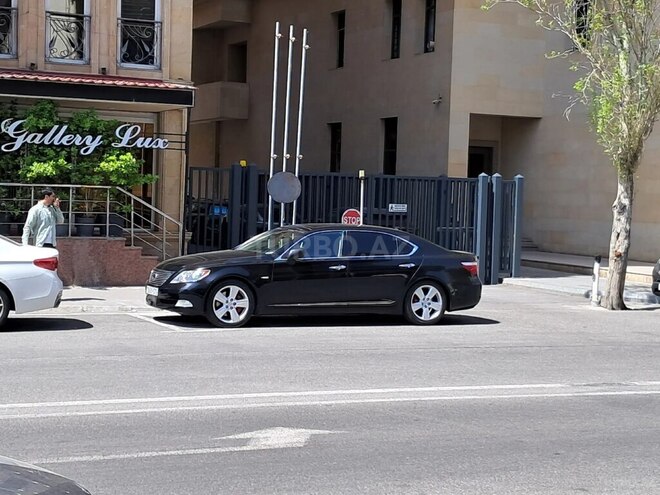 Lexus LS 460 2007, 244,000 km - 4.6 l - Bakı