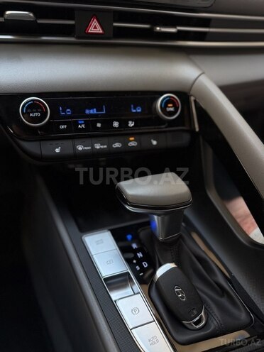 Hyundai Elantra 2021, 57,000 km - 2.0 л - Bakı
