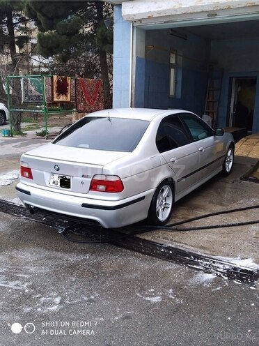 BMW 525 2002, 300,000 km - 2.5 l - Bakı