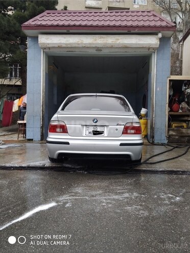 BMW 525 2002, 300,000 km - 2.5 l - Bakı