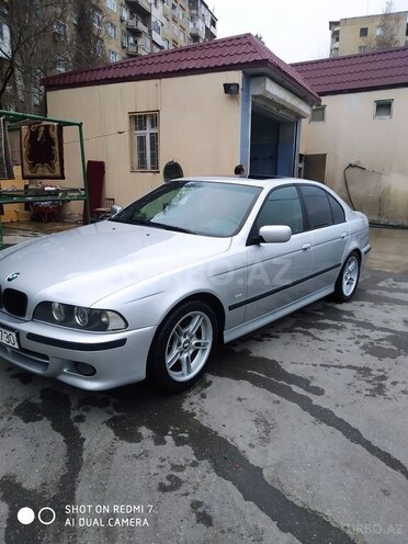 BMW 525 2002, 300,000 km - 2.5 l - Bakı