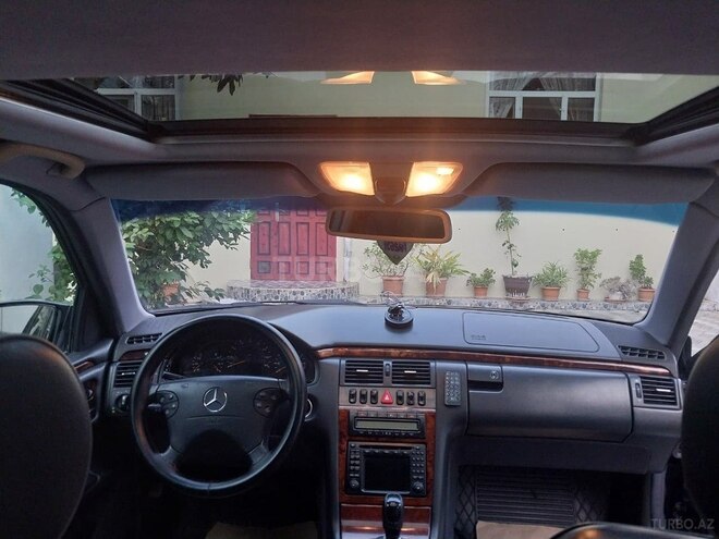 Mercedes E 320 2000, 284,000 km - 3.2 l - Lənkəran
