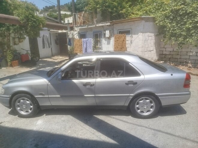 Mercedes C 200 1995, 673,333 km - 2.0 l - Bakı