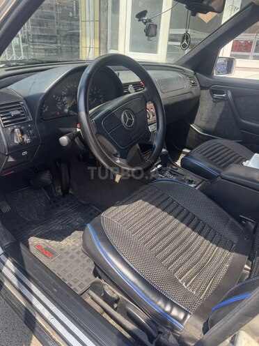 Mercedes C 200 1996, 432,514 km - 2.0 l - Sabirabad