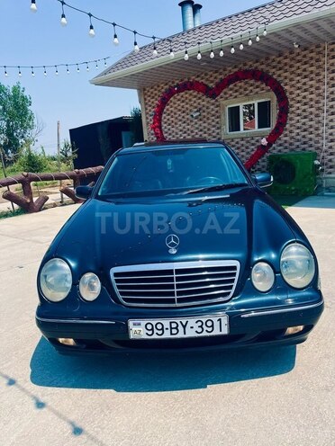 Mercedes E 280 1999, 384,000 km - 2.8 l - Salyan