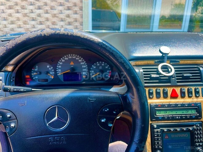 Mercedes E 280 1999, 384,000 km - 2.8 l - Salyan