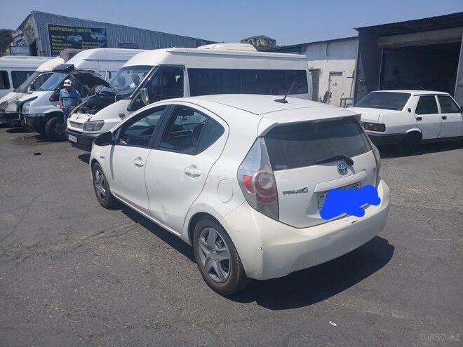 Toyota Prius C 2012, 514,990 km - 1.5 l - Bakı
