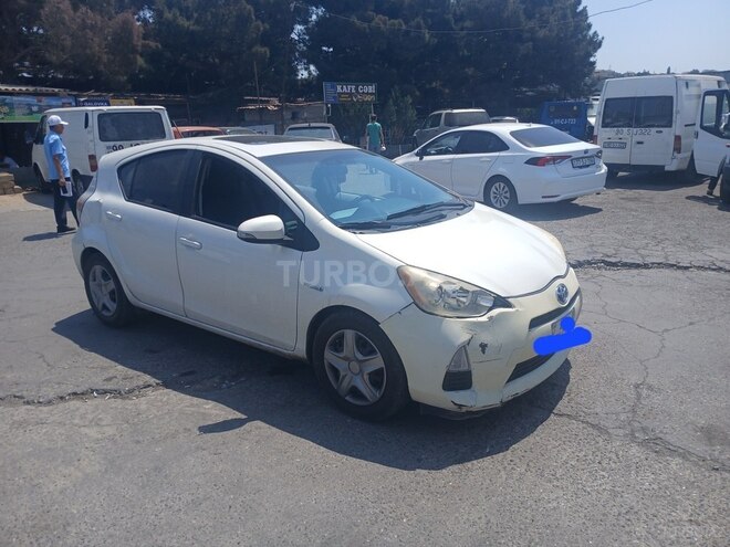 Toyota Prius C 2012, 514,990 km - 1.5 l - Bakı