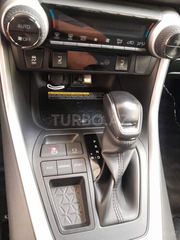 Toyota RAV4 2019, 20,000 km - 2.0 l - Gəncə