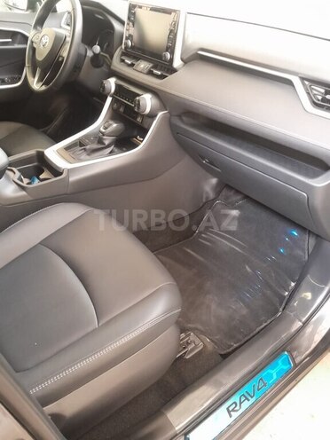 Toyota RAV4 2019, 20,000 km - 2.0 l - Gəncə