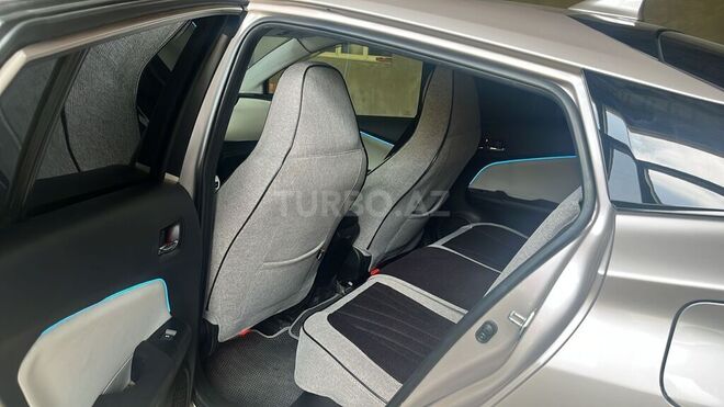 Toyota Prius 2017, 129,000 km - 1.8 l - Gəncə