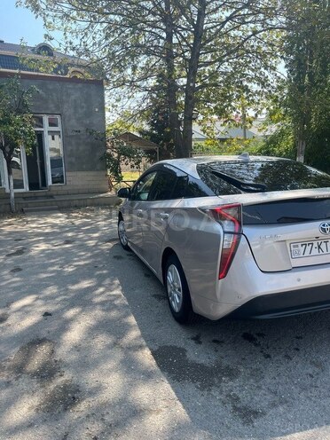 Toyota Prius 2017, 129,000 km - 1.8 l - Gəncə