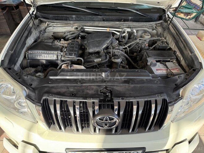 Toyota Land Cruiser Prado 2010, 267,000 km - 2.7 l - Bakı