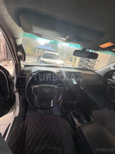 Toyota Land Cruiser Prado 2010, 267,000 km - 2.7 l - Bakı