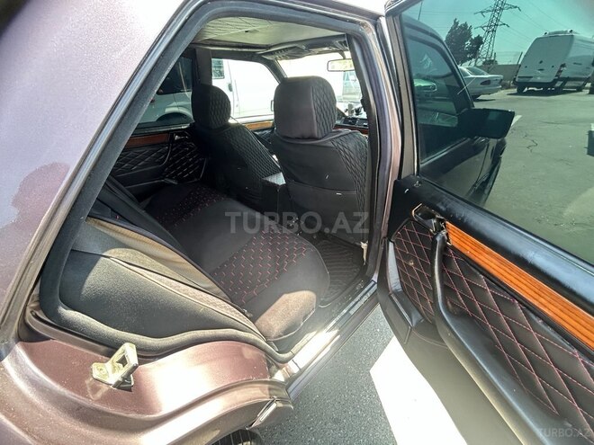 Mercedes E 250 1993, 354,807 km - 2.5 l - Xırdalan