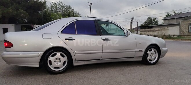 Mercedes E 240 1998, 425,000 km - 2.4 l - Bakı