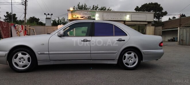 Mercedes E 240 1998, 425,000 km - 2.4 l - Bakı