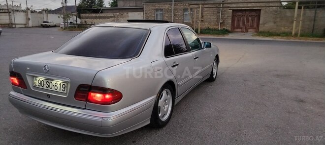 Mercedes E 240 1998, 425,000 km - 2.4 l - Bakı