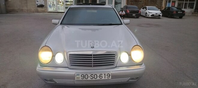Mercedes E 240 1998, 425,000 km - 2.4 l - Bakı