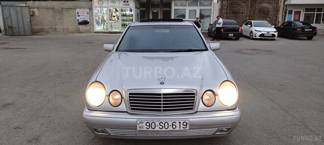 Mercedes E 240 1998, 425,000 km - 2.4 l - Bakı
