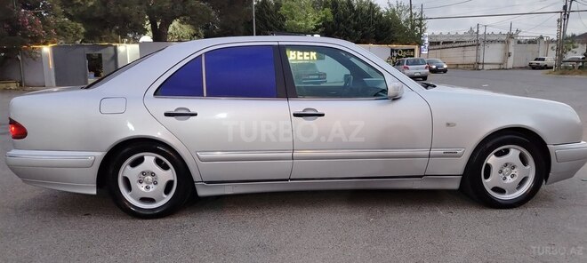 Mercedes E 240 1998, 425,000 km - 2.4 l - Bakı