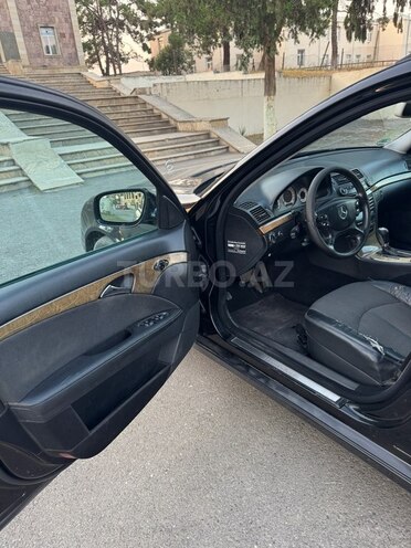 Mercedes E 220 d 2007, 358,000 km - 2.2 l - Qazax