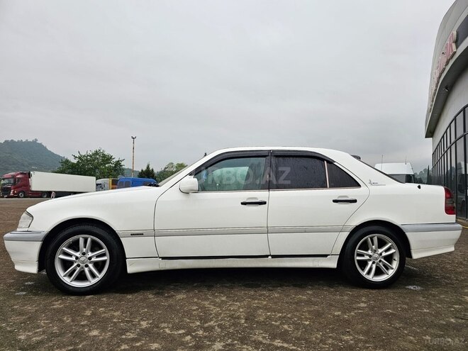 Mercedes C 250 d 1995, 515,328 km - 2.5 l - Astara