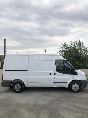 Ford Transit 2009, 350,000 km - 2.2 l - Quba