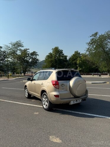 Toyota RAV4 2007, 288,640 km - 2.4 l - Zaqatala