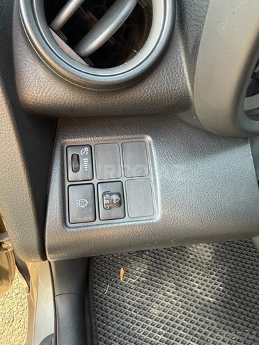 Toyota RAV4 2007, 288,640 km - 2.4 l - Zaqatala