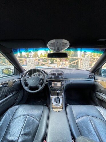 Mercedes E 240 2002, 362,000 km - 2.6 l - Ağdaş