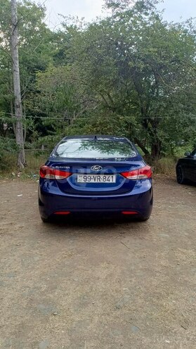 Hyundai Elantra 2012, 278,000 km - 1.8 l - Xudat