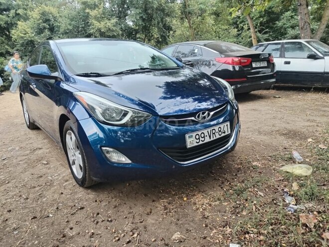 Hyundai Elantra 2012, 278,000 km - 1.8 l - Xudat