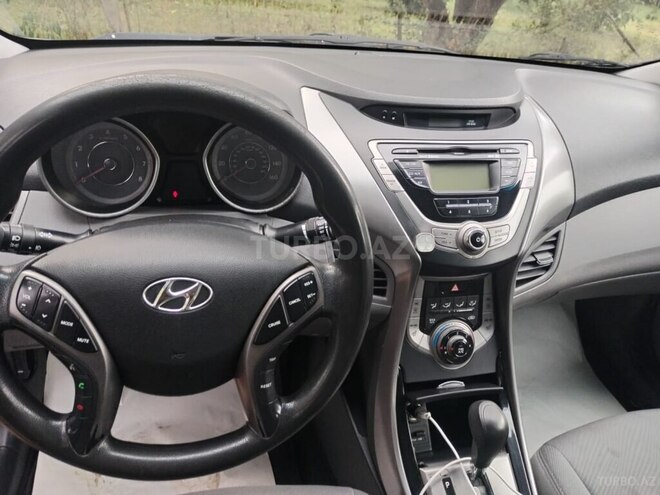 Hyundai Elantra 2012, 278,000 km - 1.8 l - Xudat