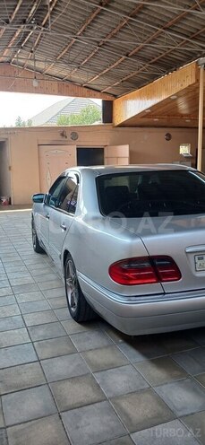 Mercedes E 240 1998, 420,886 km - 2.4 l - Gəncə