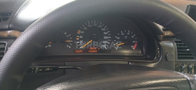 Mercedes E 240 1998, 420,886 km - 2.4 l - Gəncə