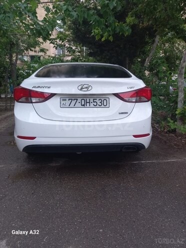 Hyundai Avante 2015, 117,000 km - 1.6 л - Bakı
