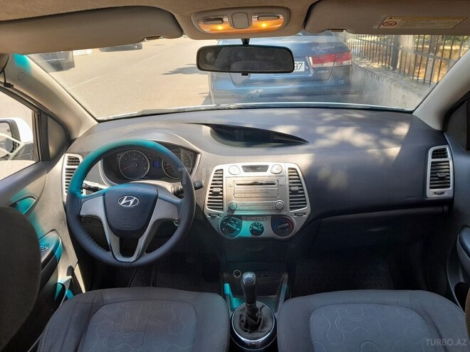 Hyundai i20 2012, 211,250 km - 1.4 l - Bakı