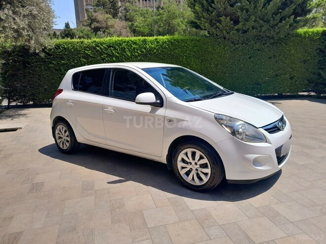 Hyundai i20 2012, 211,250 km - 1.4 l - Bakı