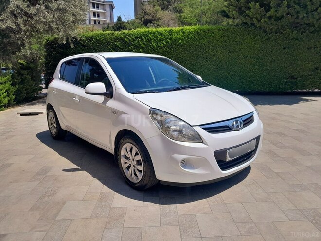 Hyundai i20 2012, 211,250 km - 1.4 l - Bakı